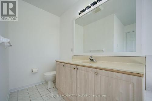 16 Raymond Bartlett Avenue, Markham, ON - Indoor Photo Showing Bathroom