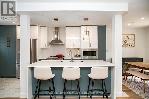 21 Mitchell Avenue, Brampton, ON - Indoor Photo Showing Kitchen With Upgraded Kitchen