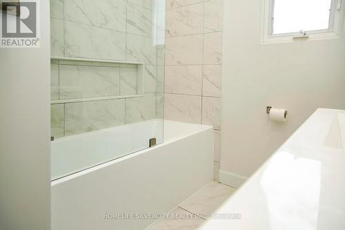 21 Mitchell Avenue, Brampton, ON - Indoor Photo Showing Bathroom