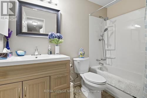 505 - 264 Grantham Avenue, St. Catharines (Carlton/Bunting), ON - Indoor Photo Showing Bathroom