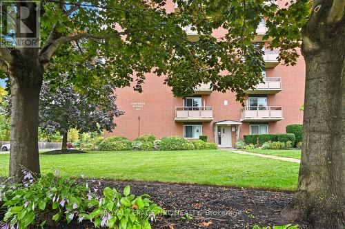505 - 264 Grantham Avenue, St. Catharines (Carlton/Bunting), ON - Outdoor