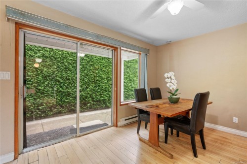 #2-1215 Stelly'S Cross Rd, Central Saanich, BC 