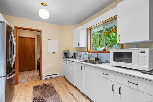 #2-1215 Stelly'S Cross Rd, Central Saanich, BC 