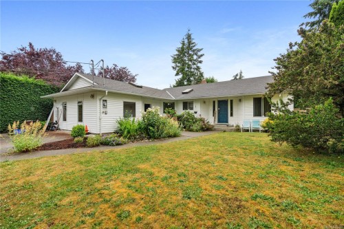 #2-1215 Stelly'S Cross Rd, Central Saanich, BC 