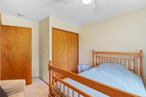 #2-1215 Stelly'S Cross Rd, Central Saanich, BC 