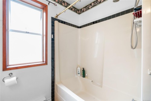 #2-1215 Stelly'S Cross Rd, Central Saanich, BC 