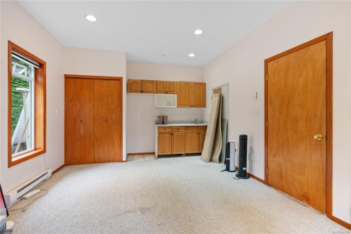#2-1215 Stelly'S Cross Rd, Central Saanich, BC 