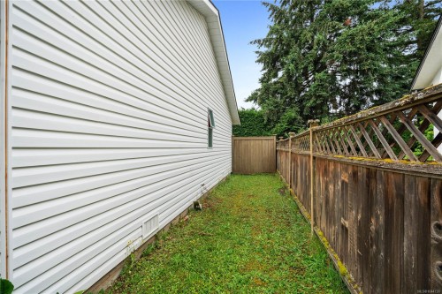 #2-1215 Stelly'S Cross Rd, Central Saanich, BC 