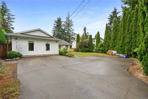 #2-1215 Stelly'S Cross Rd, Central Saanich, BC 