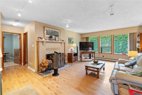 #2-1215 Stelly'S Cross Rd, Central Saanich, BC 