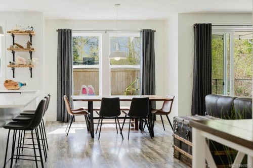 30 Jedburgh Rd, View Royal, BC 