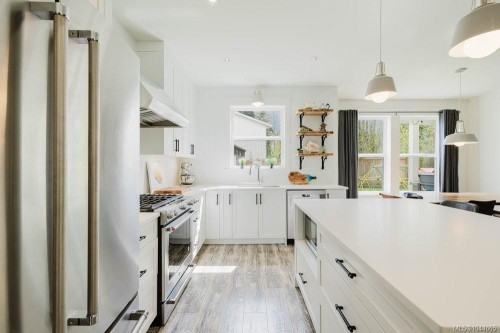 30 Jedburgh Rd, View Royal, BC 