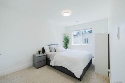 30 Jedburgh Rd, View Royal, BC 