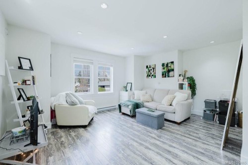 30 Jedburgh Rd, View Royal, BC 