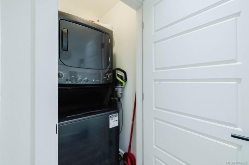 30 Jedburgh Rd, View Royal, BC 