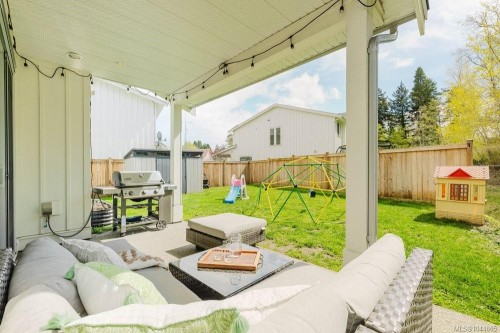 30 Jedburgh Rd, View Royal, BC 