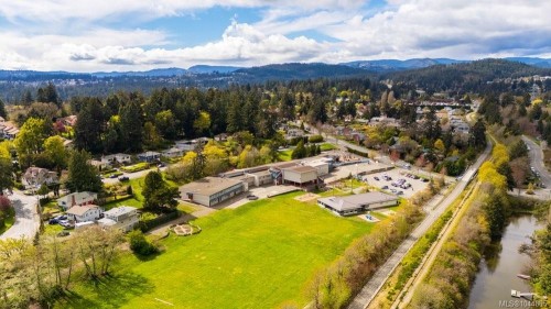 30 Jedburgh Rd, View Royal, BC 