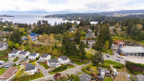 30 Jedburgh Rd, View Royal, BC 