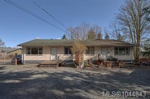 7073 &7075 Island Hwy, Bowser, BC - Outdoor With Deck Patio Veranda