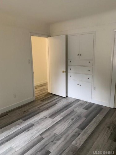 7073 &7075 Island Hwy, Bowser, BC - Indoor