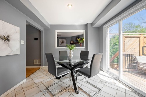 113 Meadow Drive, Orangeville, ON - Indoor Photo Showing Dining Room