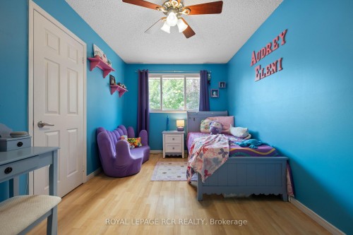 113 Meadow Drive, Orangeville, ON - Indoor Photo Showing Bedroom