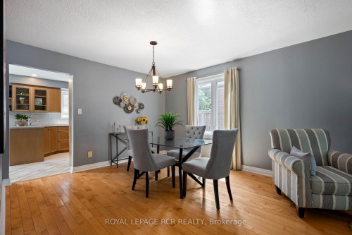 113 Meadow Drive, Orangeville, ON - Indoor Photo Showing Dining Room