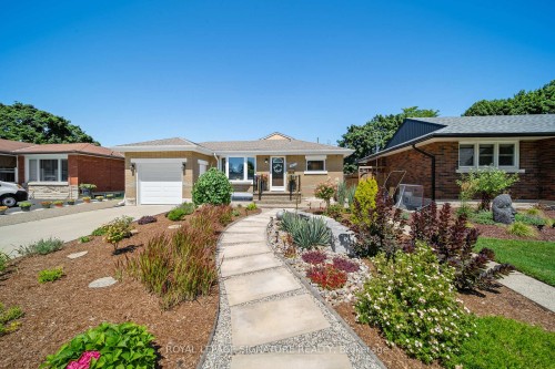 1037 Clare Avenue, Cambridge, ON - Outdoor With Facade