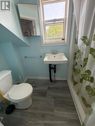 115 Guy Street, Cornwall, ON - Indoor Photo Showing Bathroom