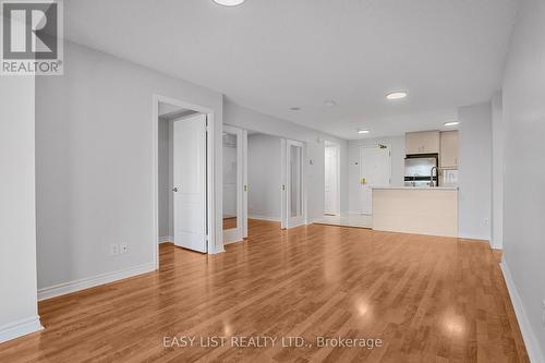 319 - 2020 Mcnicoll Avenue, Toronto, ON - Indoor Photo Showing Kitchen