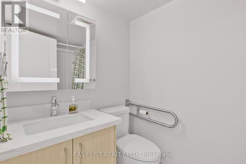 319 - 2020 Mcnicoll Avenue, Toronto, ON - Indoor Photo Showing Bathroom