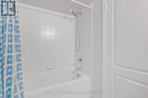319 - 2020 Mcnicoll Avenue, Toronto, ON - Indoor Photo Showing Bathroom