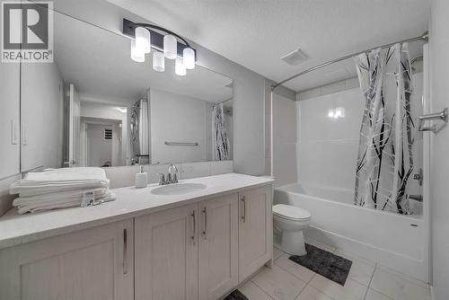 132 Howse Crescent Ne, Calgary, AB - Indoor Photo Showing Bathroom