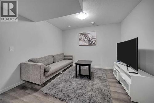 132 Howse Crescent Ne, Calgary, AB - Indoor