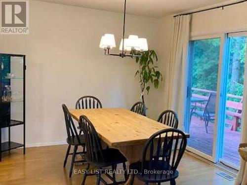 276 Clonakilty Line, Selwyn, ON - Indoor Photo Showing Dining Room