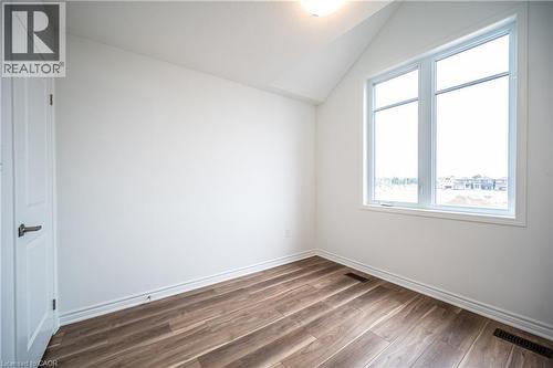 319 Rosenberg Way, Kitchener, ON - Indoor Photo Showing Other Room