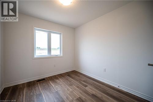 319 Rosenberg Way, Kitchener, ON - Indoor Photo Showing Other Room