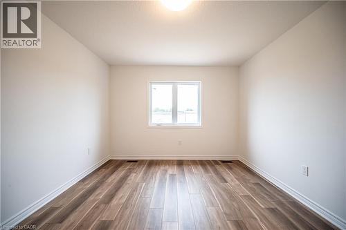 319 Rosenberg Way, Kitchener, ON - Indoor Photo Showing Other Room