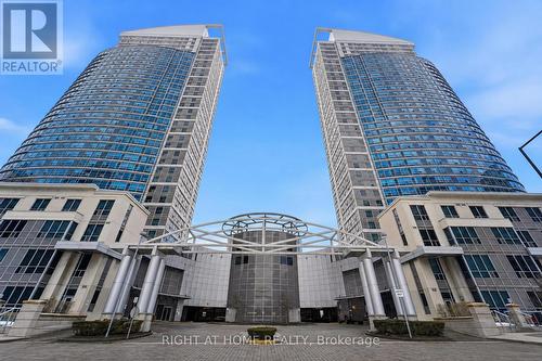 1612 - 38 Lee Centre Drive, Toronto, ON - Outdoor With Facade