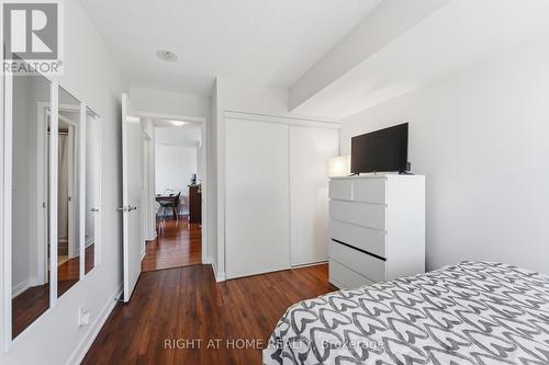 1612 - 38 Lee Centre Drive, Toronto, ON - Indoor Photo Showing Bedroom