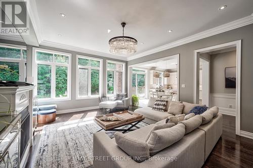 23 Trail Boulevard, Springwater, ON - Indoor Photo Showing Living Room