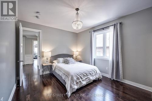23 Trail Boulevard, Springwater, ON - Indoor Photo Showing Bedroom