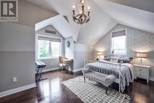 23 Trail Boulevard, Springwater, ON - Indoor Photo Showing Bedroom