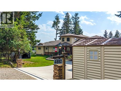 4882 Gloinnzun Crescent, 108 Mile Ranch, BC - Outdoor