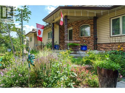4882 Gloinnzun Crescent, 108 Mile Ranch, BC - Outdoor