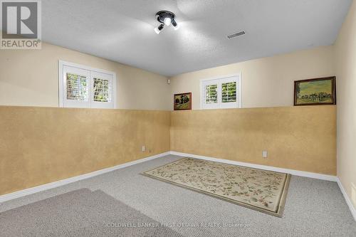 6983 Lakes Park Drive, Ottawa, ON - Indoor Photo Showing Other Room
