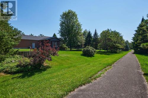6983 Lakes Park Drive, Ottawa, ON - Outdoor