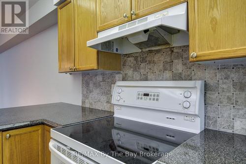 8 - 30 Mulligan Lane, Wasaga Beach, ON - Indoor Photo Showing Kitchen