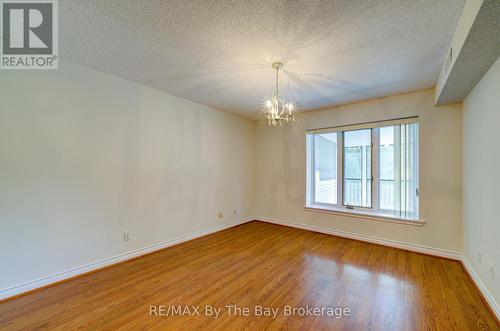 8 - 30 Mulligan Lane, Wasaga Beach, ON - Indoor Photo Showing Other Room