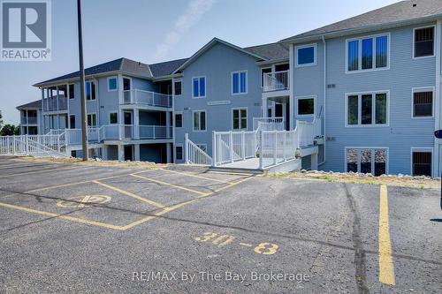 8 - 30 Mulligan Lane, Wasaga Beach, ON - Outdoor With Balcony